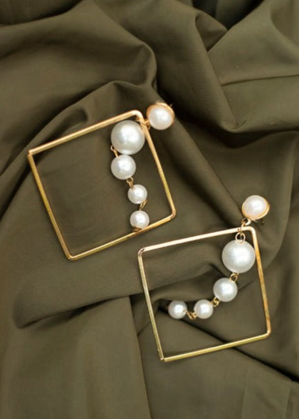 Gold plated pearl earrings