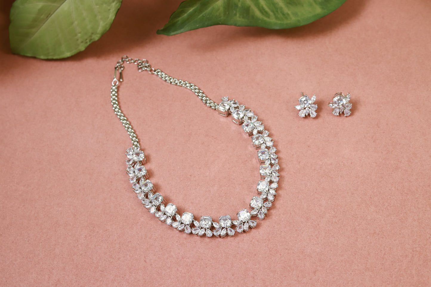 Diamond necklace set