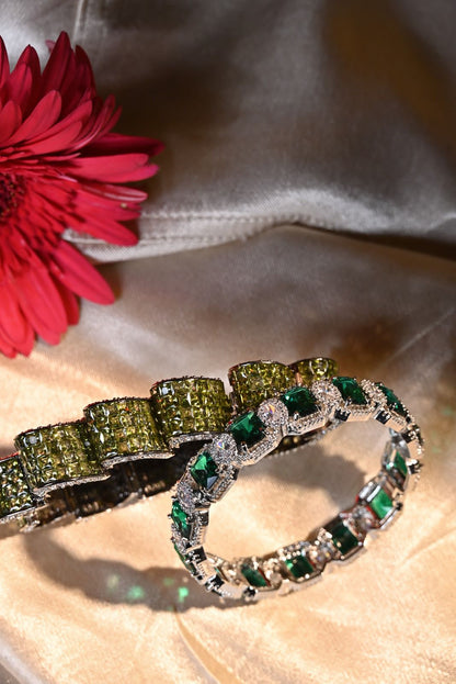 Diamond and emerald bracelet